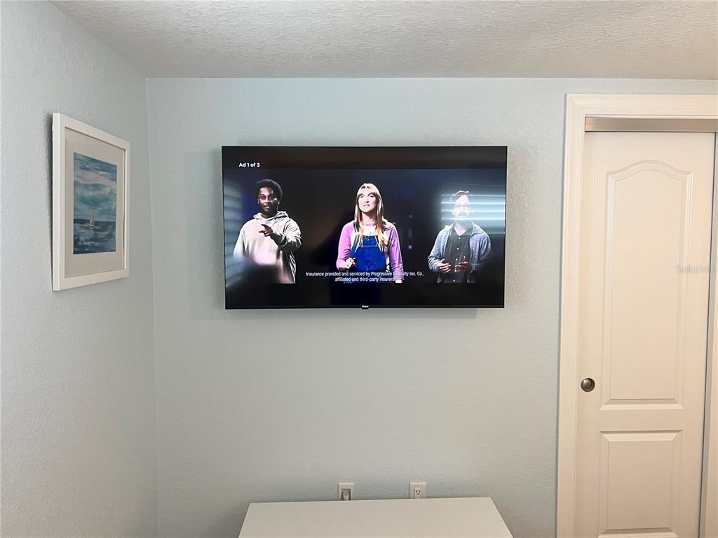 6154 Midnight Pass Road, Unit D16 Sarasota, FL 34242 - Photo 12 of 12 a bathroom with a toilet