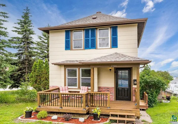 $189,900 | 2306 West 12th Street, Duluth, MN 55806