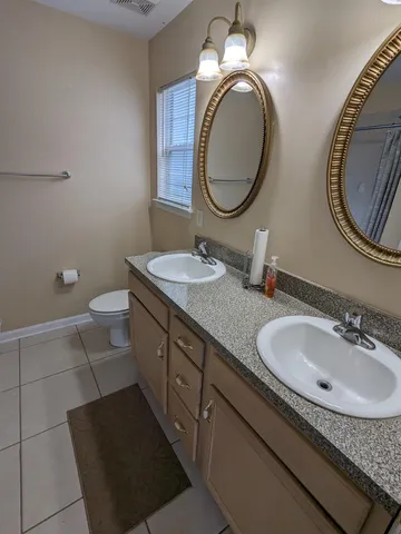 $1,795 | 889 Balkin Court, Tallahassee, FL 32305