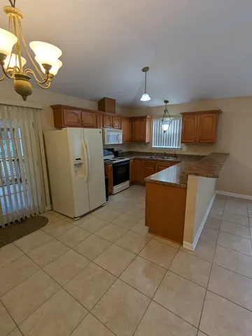 $1,795 | 889 Balkin Court, Tallahassee, FL 32305