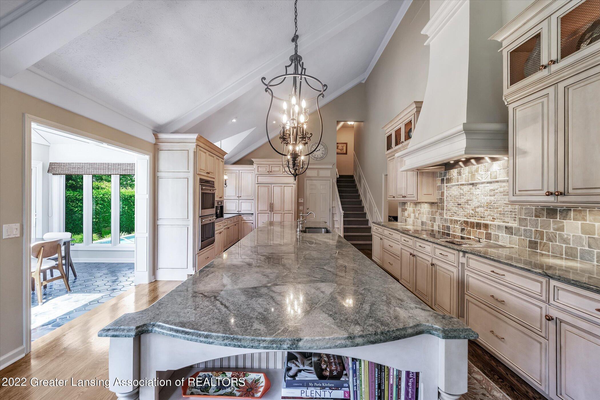 1319 Dennison Road East Lansing, MI 48823 - Photo 14 of 62 Kitchen