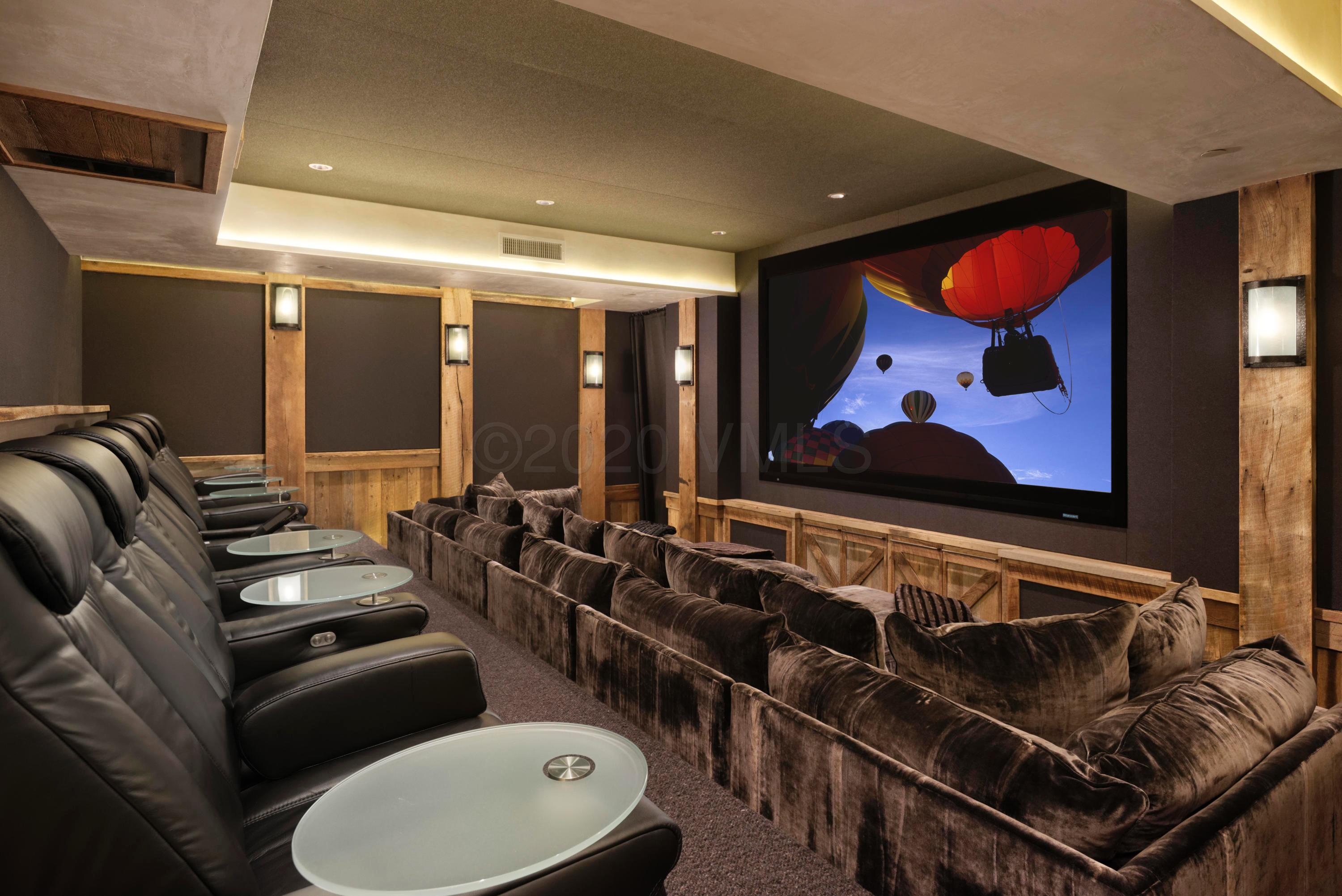 1580 Cresta Road Edwards, CO 81632 - Photo 13 of 25 a room with furniture