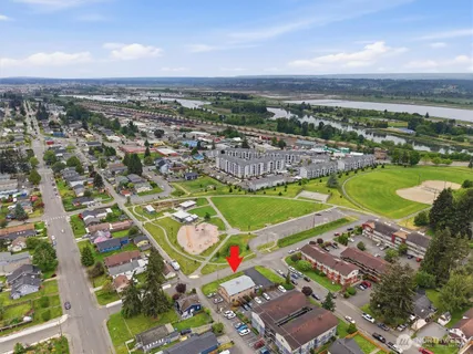 $1,298,000 | 3116 18th Street, Everett, WA 98201