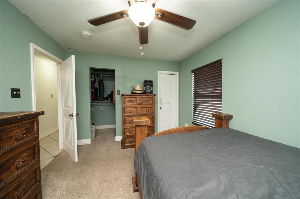 913 Russell Road Everman, TX 76140 - Photo 18 of 28