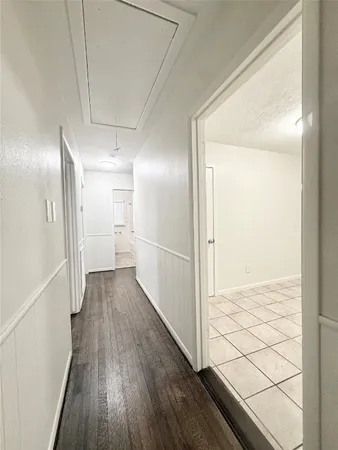 $1,850 | 523 Wisteria Street, Lake Jackson, TX 77566