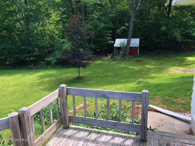 8912 North Pine Grove Road Vestaburg, MI 48891 - Photo 18 of 34