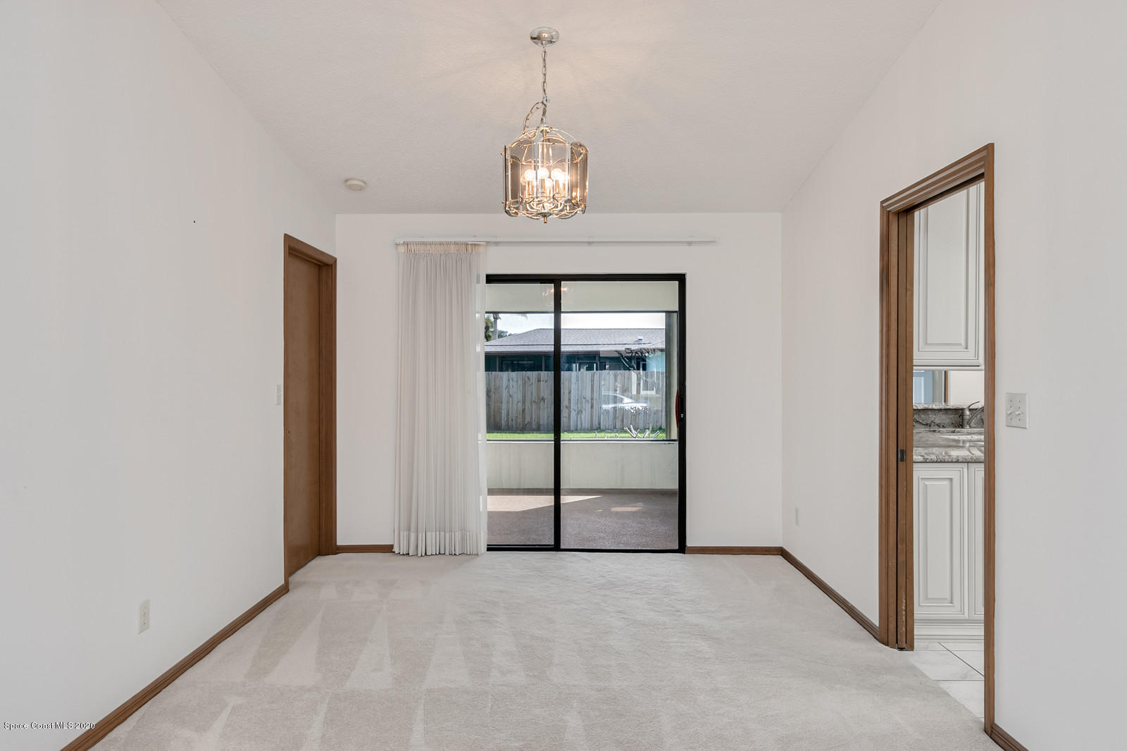 435 Coach Road Satellite Beach, FL 32937 - Photo 22 of 23 Dining room