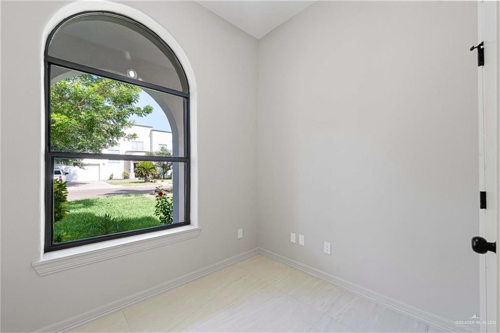 2216 South 45th Street McAllen, TX 78503 - Photo 20 of 34