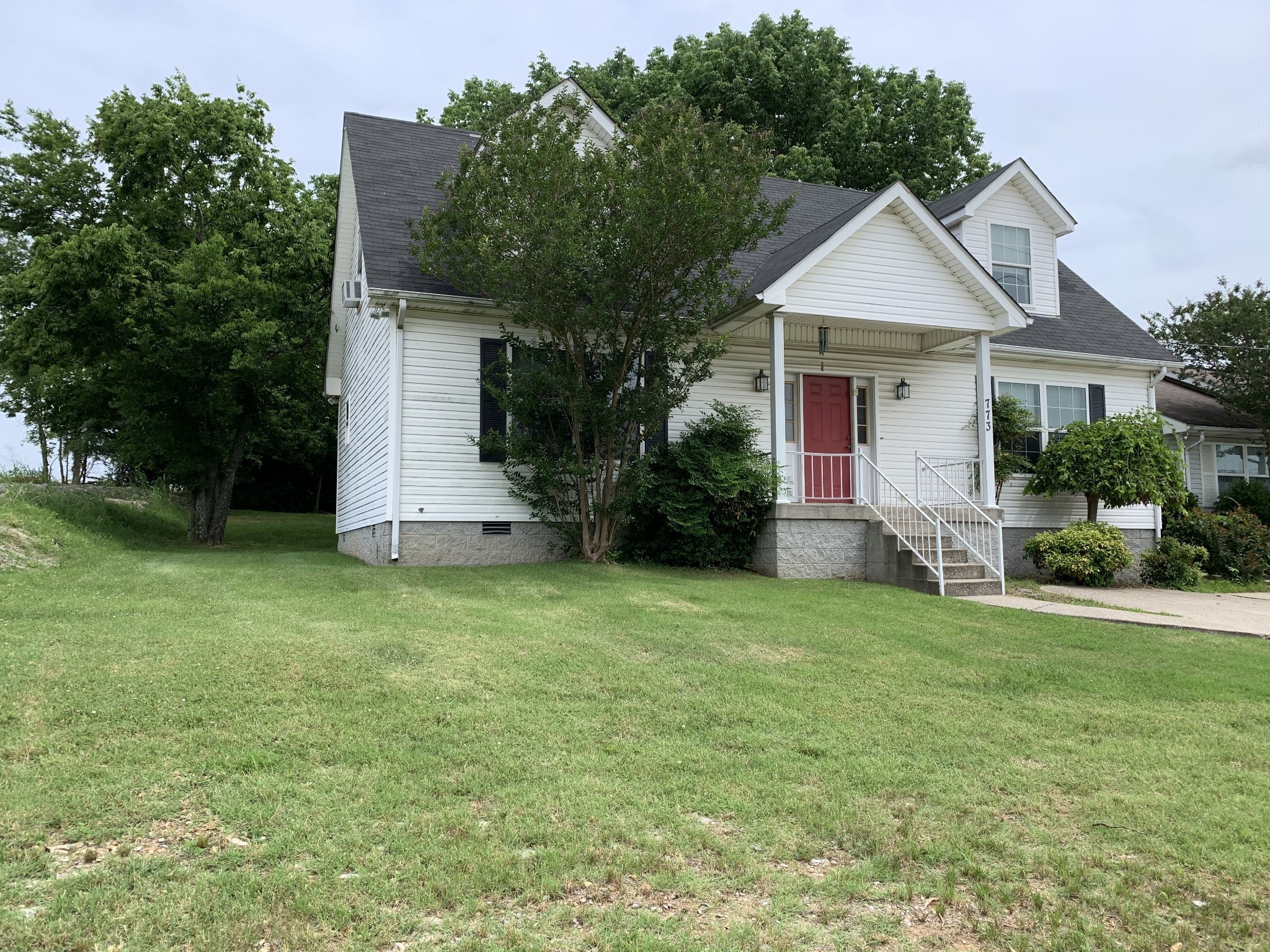 773 Curd Road Mount Juliet, TN 37122 - Photo 3 of 25 a front view of house with yard and green space