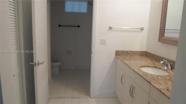 a view of utility room