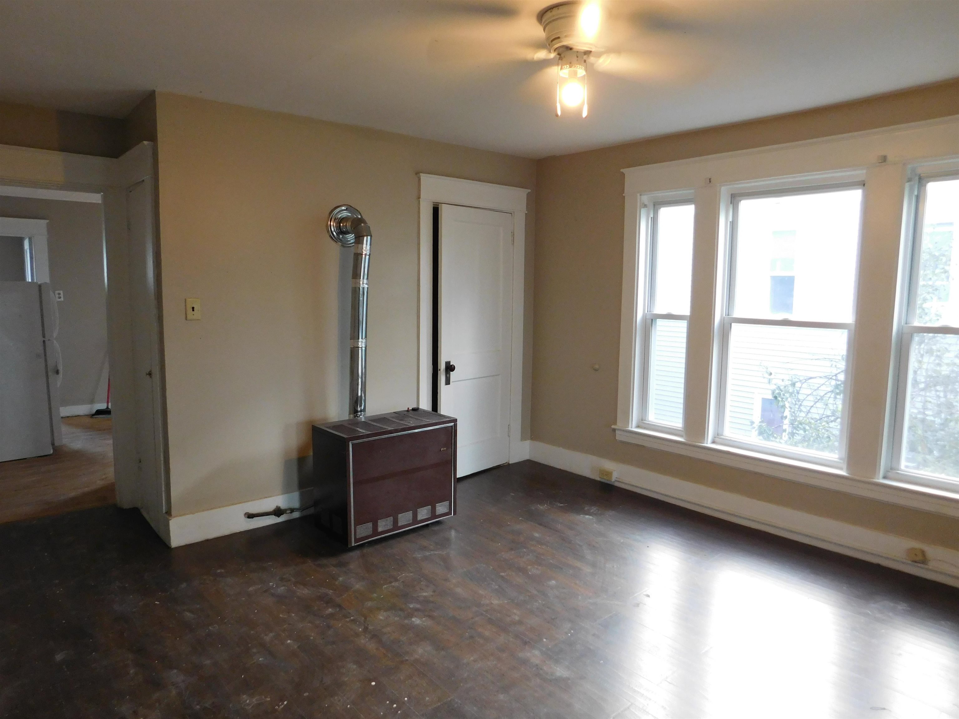 225 Spruce Street Manchester, NH 03103 - Photo 11 of 15 Gallery Image 11