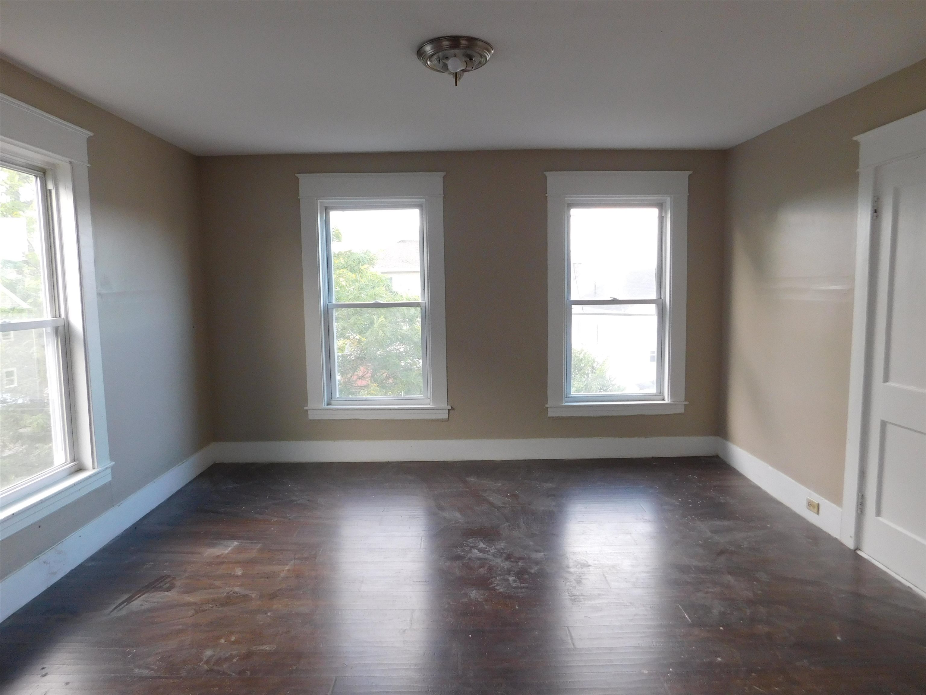 225 Spruce Street Manchester, NH 03103 - Photo 13 of 15 Gallery Image 13