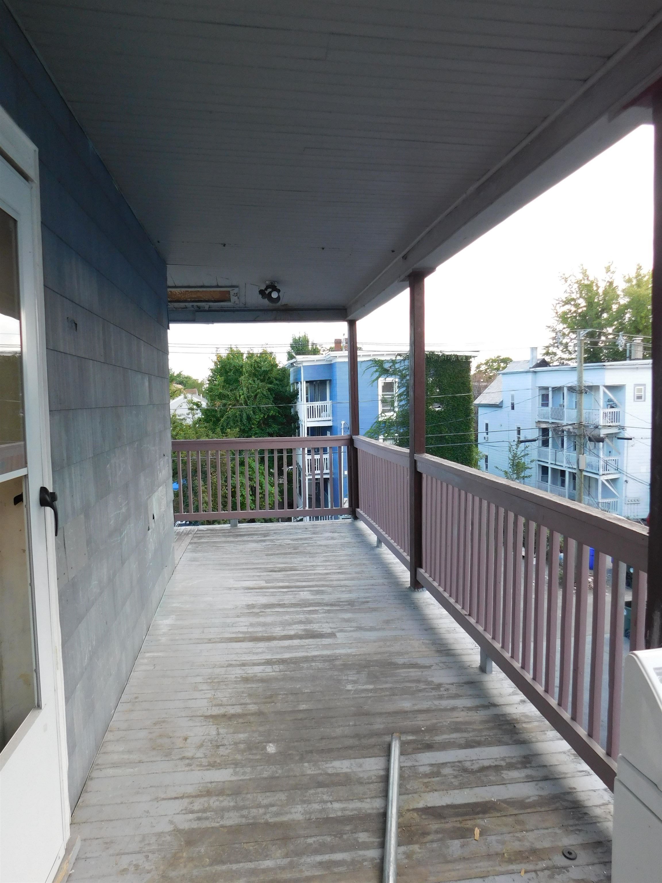 225 Spruce Street Manchester, NH 03103 - Photo 4 of 15 Gallery Image 4
