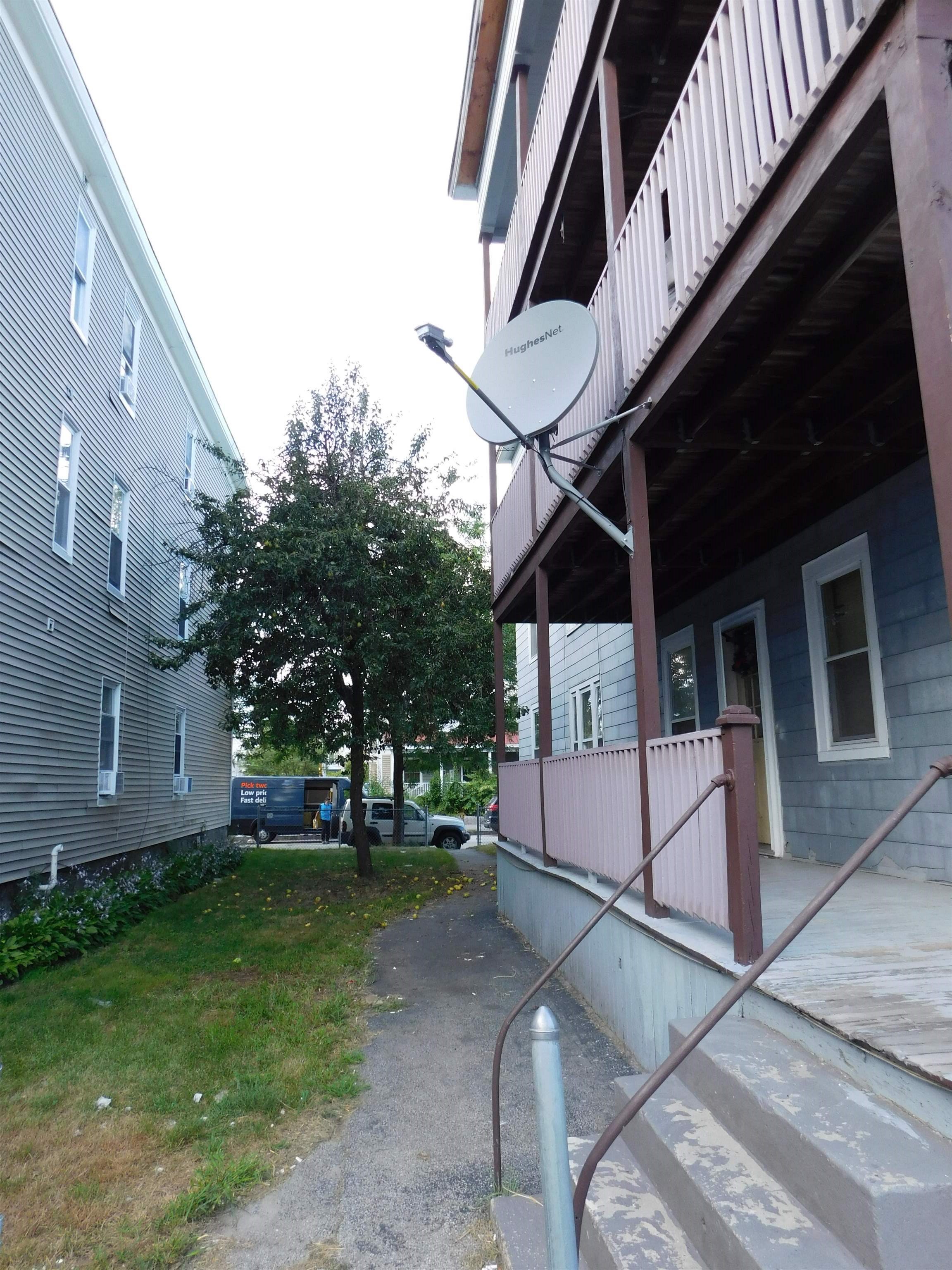 225 Spruce Street Manchester, NH 03103 - Photo 5 of 15 Gallery Image 5