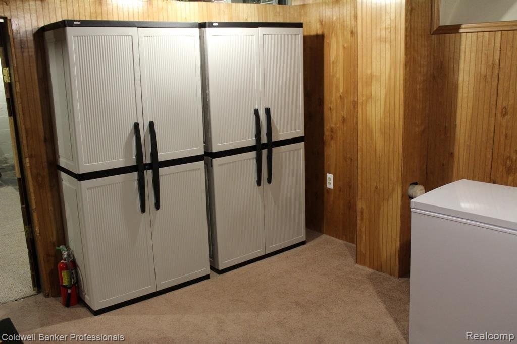 1255 Hampton Road Grosse Pointe, MI 48236 - Photo 22 of 27 20.jpg