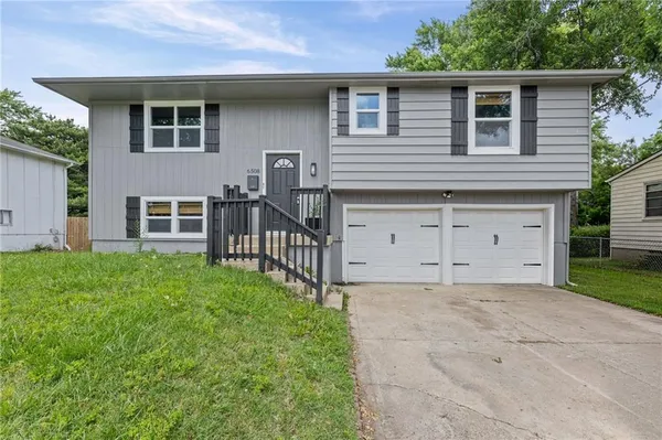 $274,900 | 6508 East 155th Street, Grandview, MO 64030