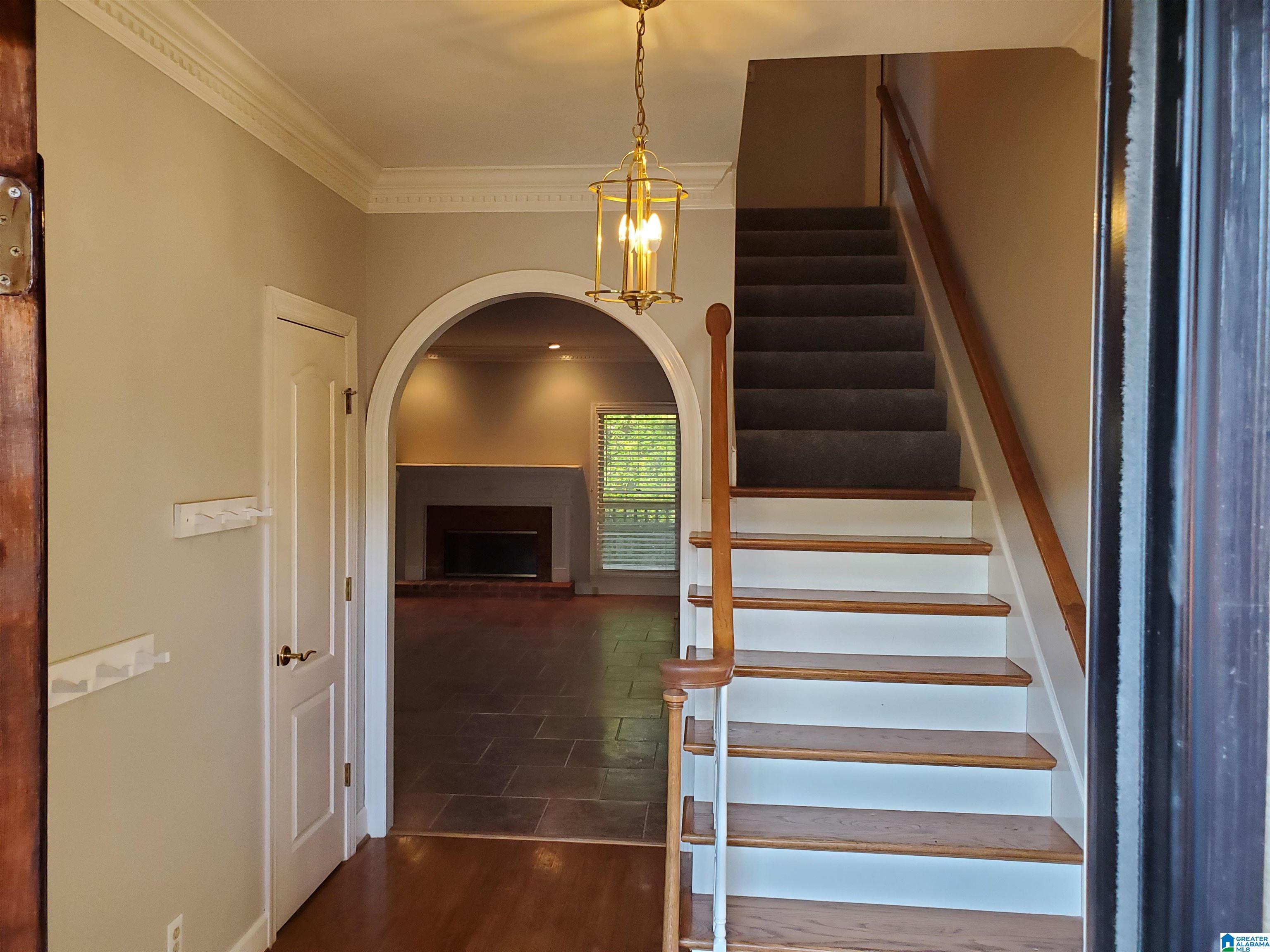 520 Meadow Ridge Circle Birmingham, AL 35242 - Photo 5 of 42