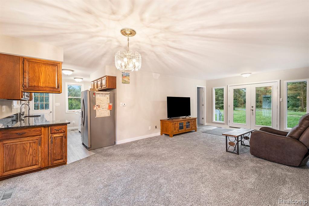8475 Beard Road Byron, MI 48418 - Photo 7 of 23