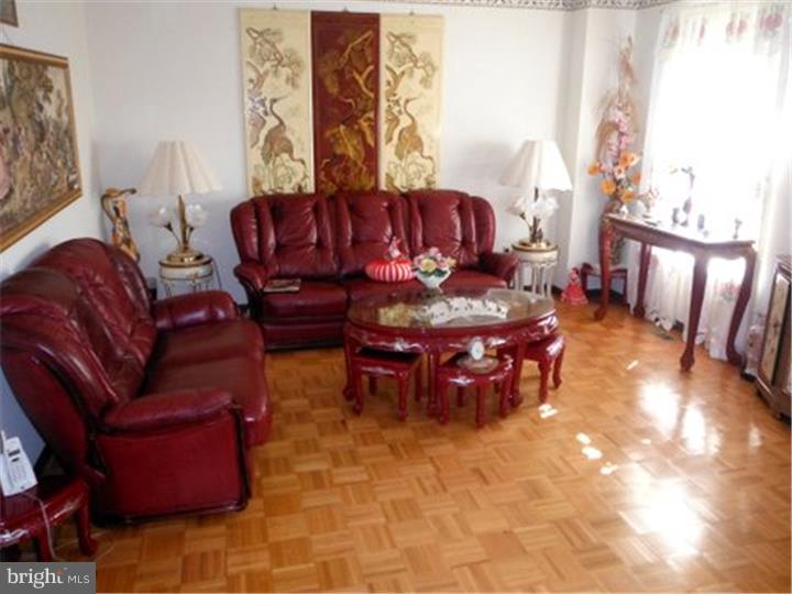 11035 Greiner Road Philadelphia, PA 19116 - Photo 5 of 20