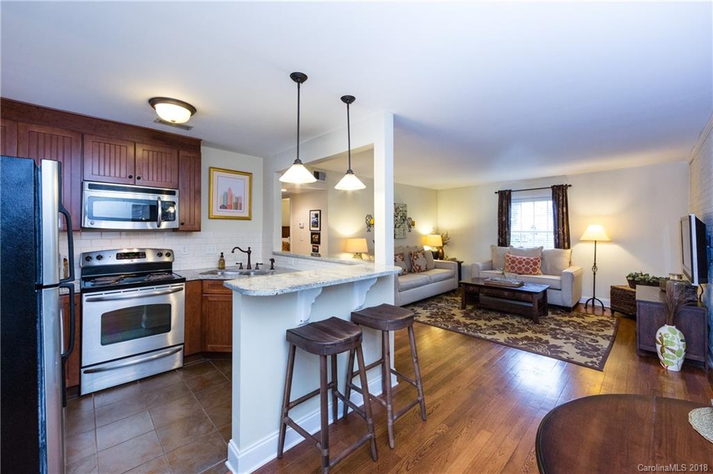 4923 Park Road, Unit B Charlotte, NC 28209 - Photo 10 of 31 Gallery Image 10