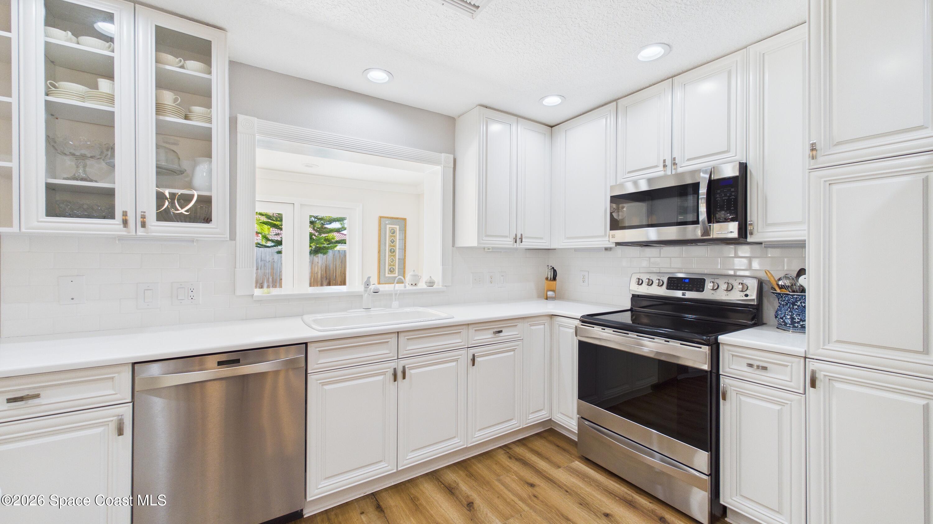 3083 Rio Pino North Melbourne, FL 32903 - Photo 8 of 72 kitchen