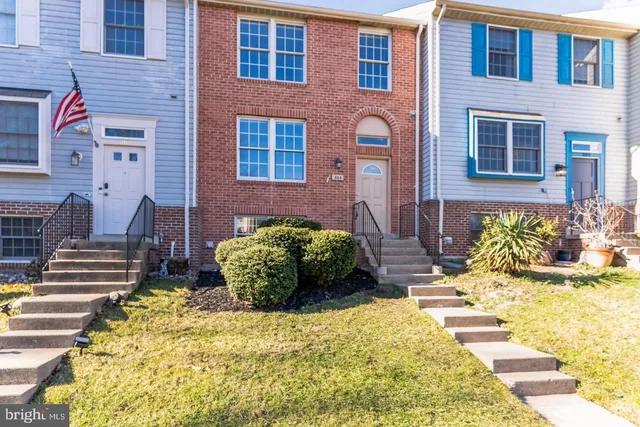 a view of a backyard of the house
