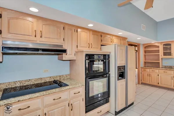 $499,900 | 9306 Fox Run Circle, Frankfort, IL 60423