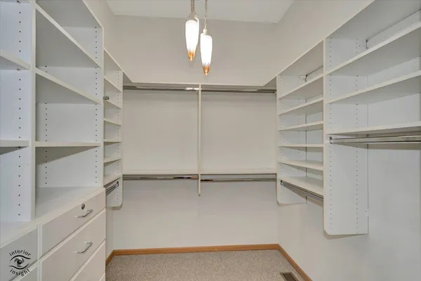 $499,900 | 9306 Fox Run Circle, Frankfort, IL 60423