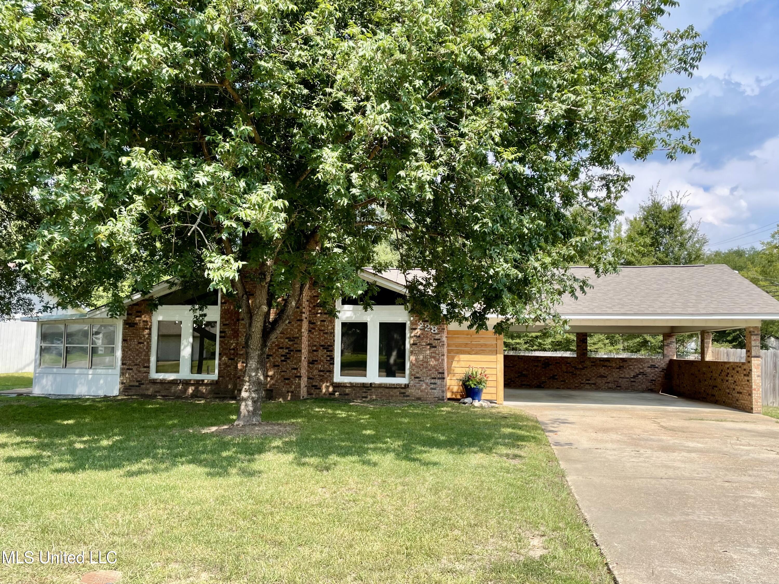 228 Salem Square Ridgeland, MS 39157 - Photo 1 of 54 IMG_0987