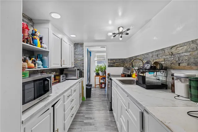 $489,000 | 25 Eddy Street, West Warwick, RI 02893