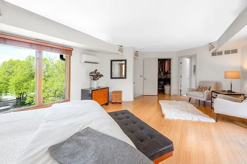 $850,000 | 21 Foxboro Circle, Madison, WI 53717