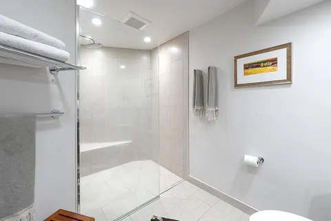 $850,000 | 21 Foxboro Circle, Madison, WI 53717