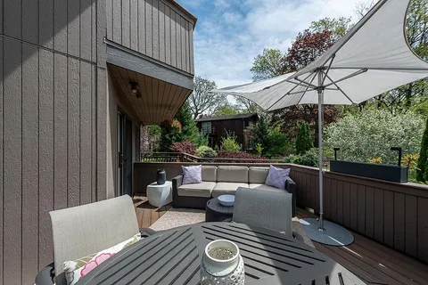 $850,000 | 21 Foxboro Circle, Madison, WI 53717