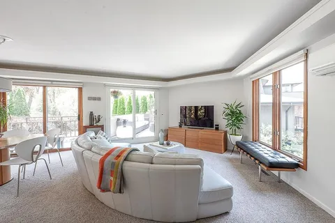 $850,000 | 21 Foxboro Circle, Madison, WI 53717