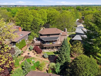 $850,000 | 21 Foxboro Circle, Madison, WI 53717