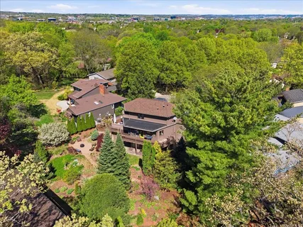 $850,000 | 21 Foxboro Circle, Madison, WI 53717