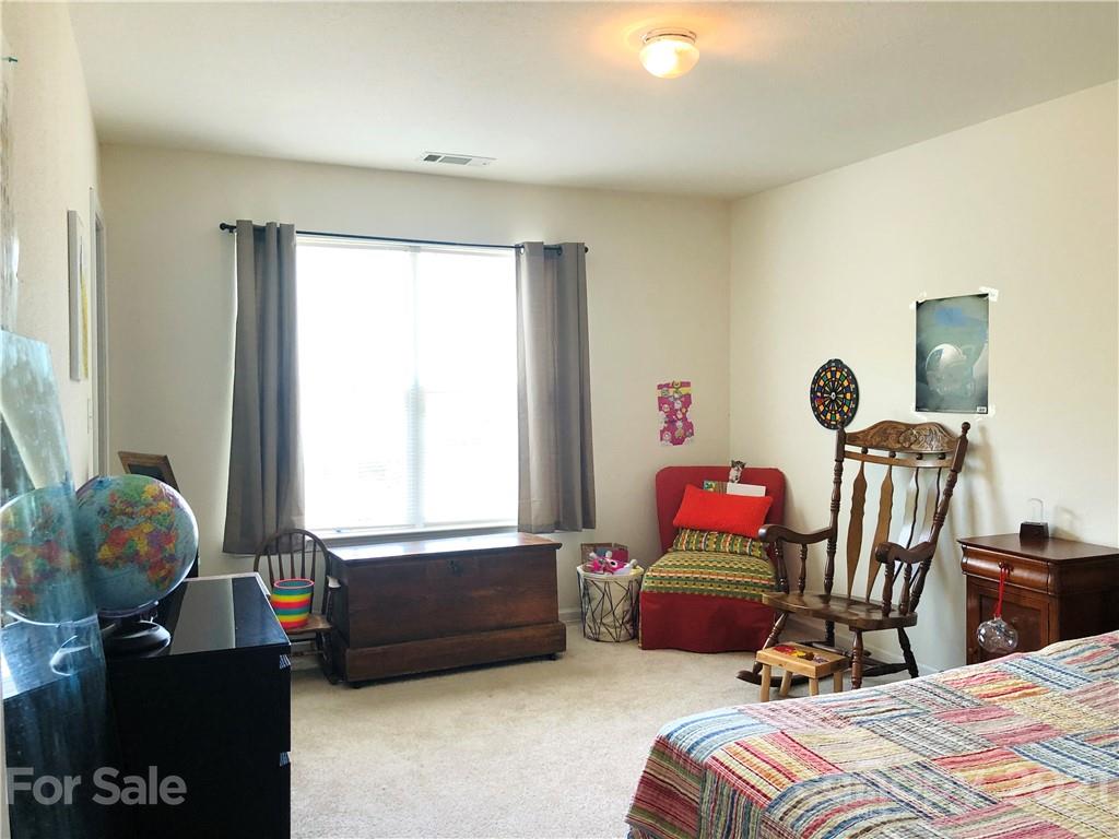 1404 River Run Road Lowell, NC 28098 - Photo 13 of 24 Gallery Image 13
