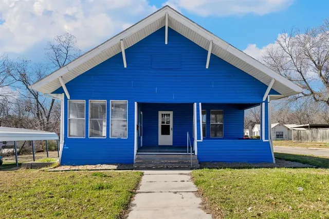 $1,550 | 422 North Woods Street, Sherman, TX 75092