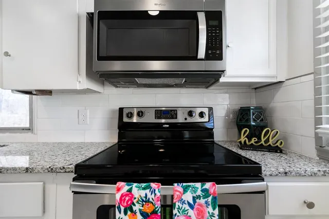 $1,550 | 422 North Woods Street, Sherman, TX 75092