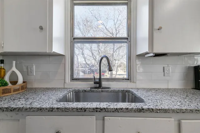 $1,550 | 422 North Woods Street, Sherman, TX 75092