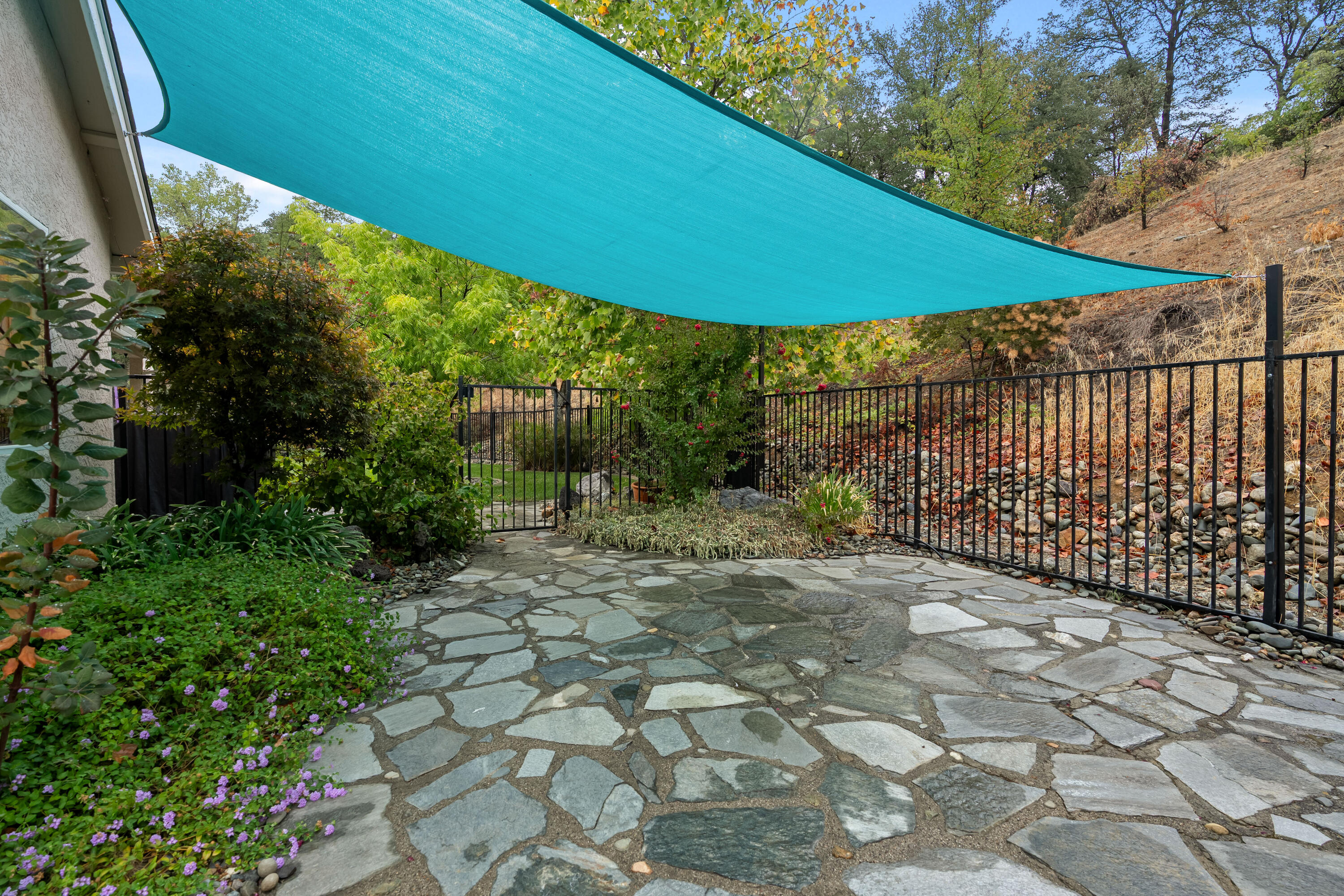 19219 Nike Court Redding, CA 96003 - Photo 27 of 37 a view of a backyard