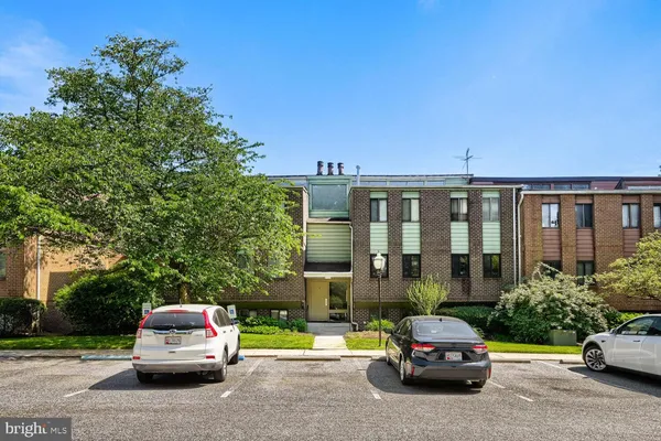 $1,900 | 3 Windblown Court, Unit 102, Baltimore, MD 21209
