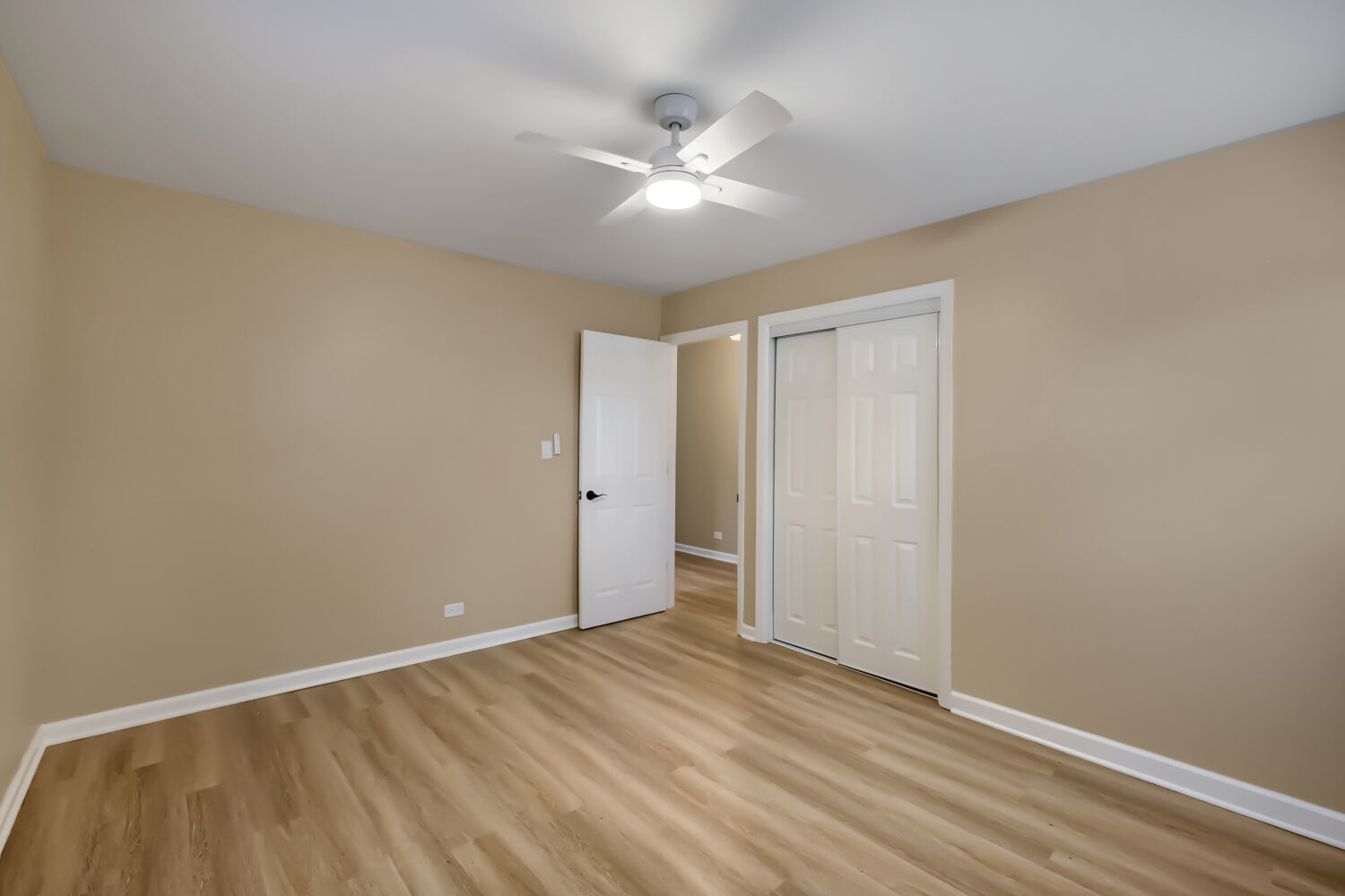 15440 Birch Road Markham, IL 60428 - Photo 9 of 17 Gallery Image 9