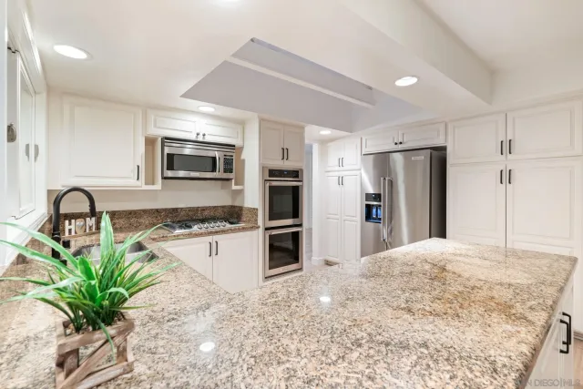 $1,595,000 | 6221 Brynwood Court, San Diego, CA 92120