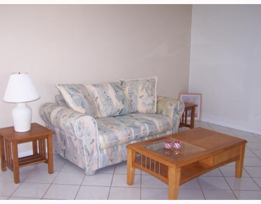 578 Mansfield M Boca Raton, FL 33434 - Photo 1 of 13 Primary Photo