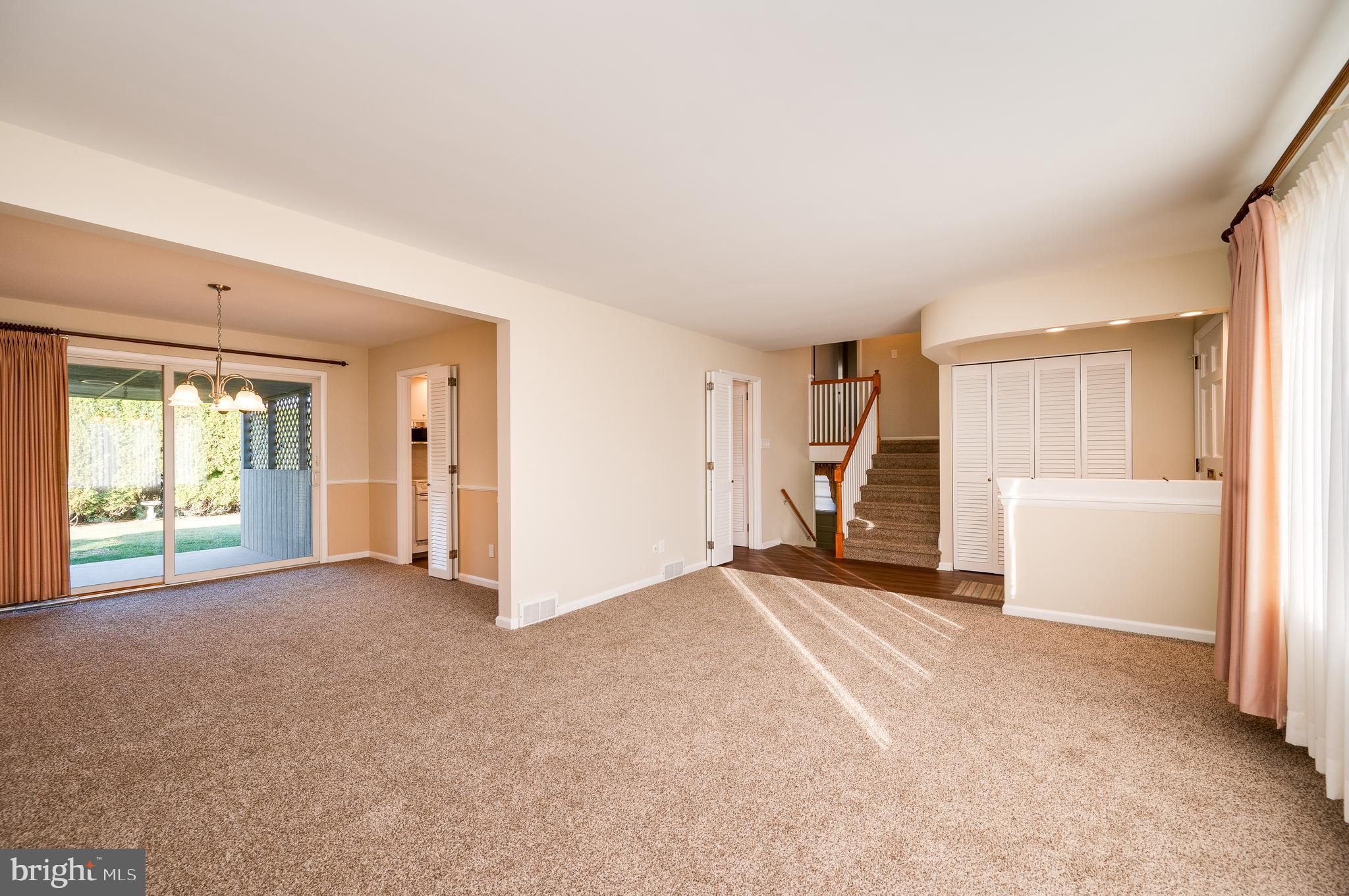 1207 Lilac Lane Reading, PA 19609 - Photo 11 of 49 Gallery Image 11