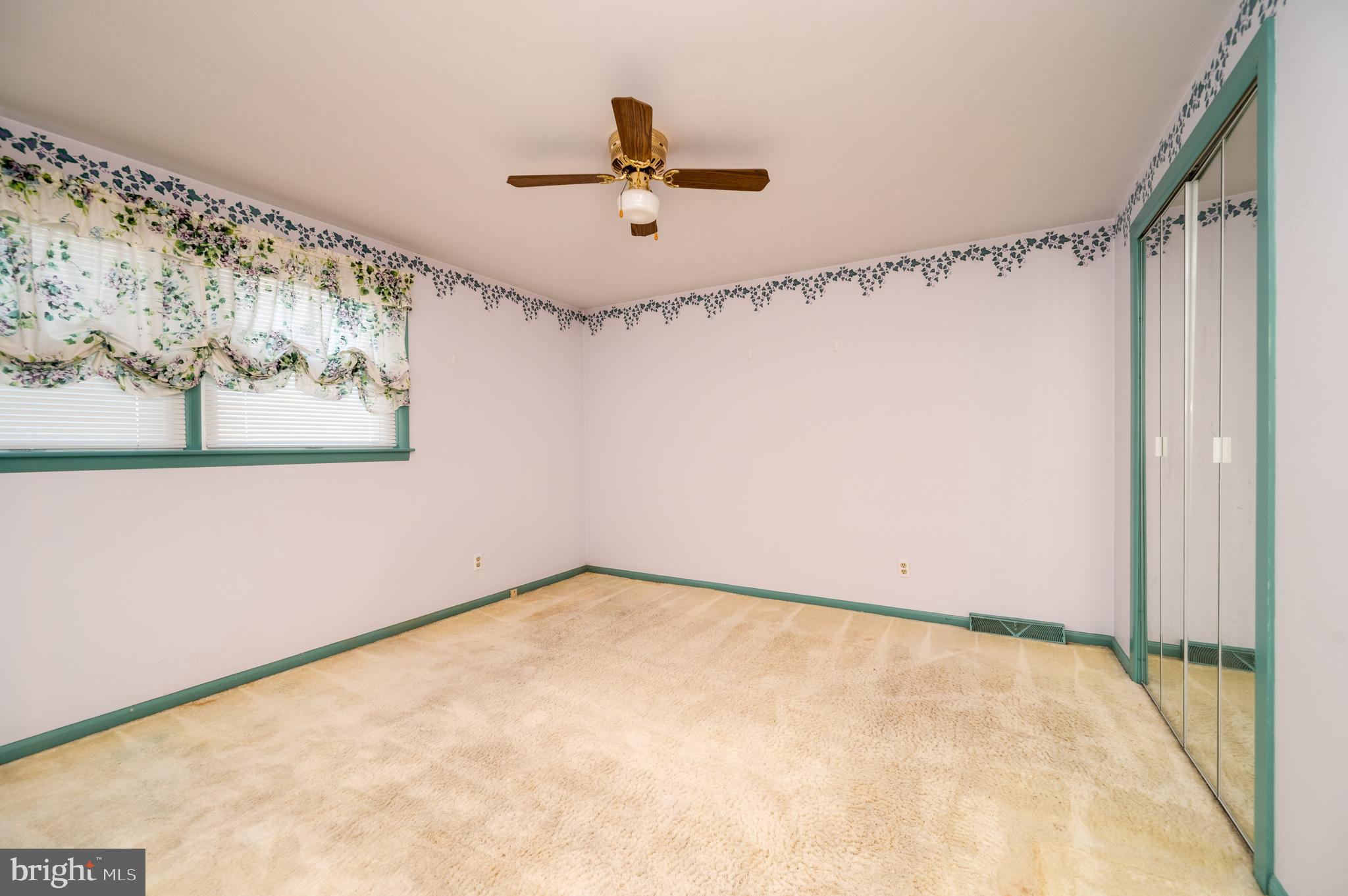 1207 Lilac Lane Reading, PA 19609 - Photo 23 of 49 Gallery Image 23
