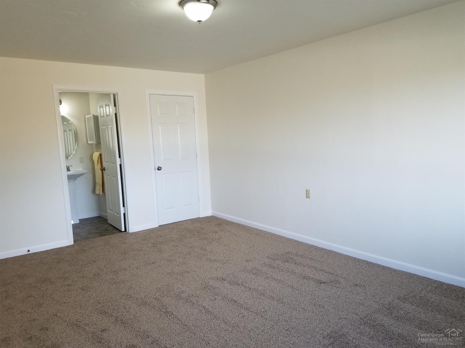 4th bedroom (Master bedroom) is huge and