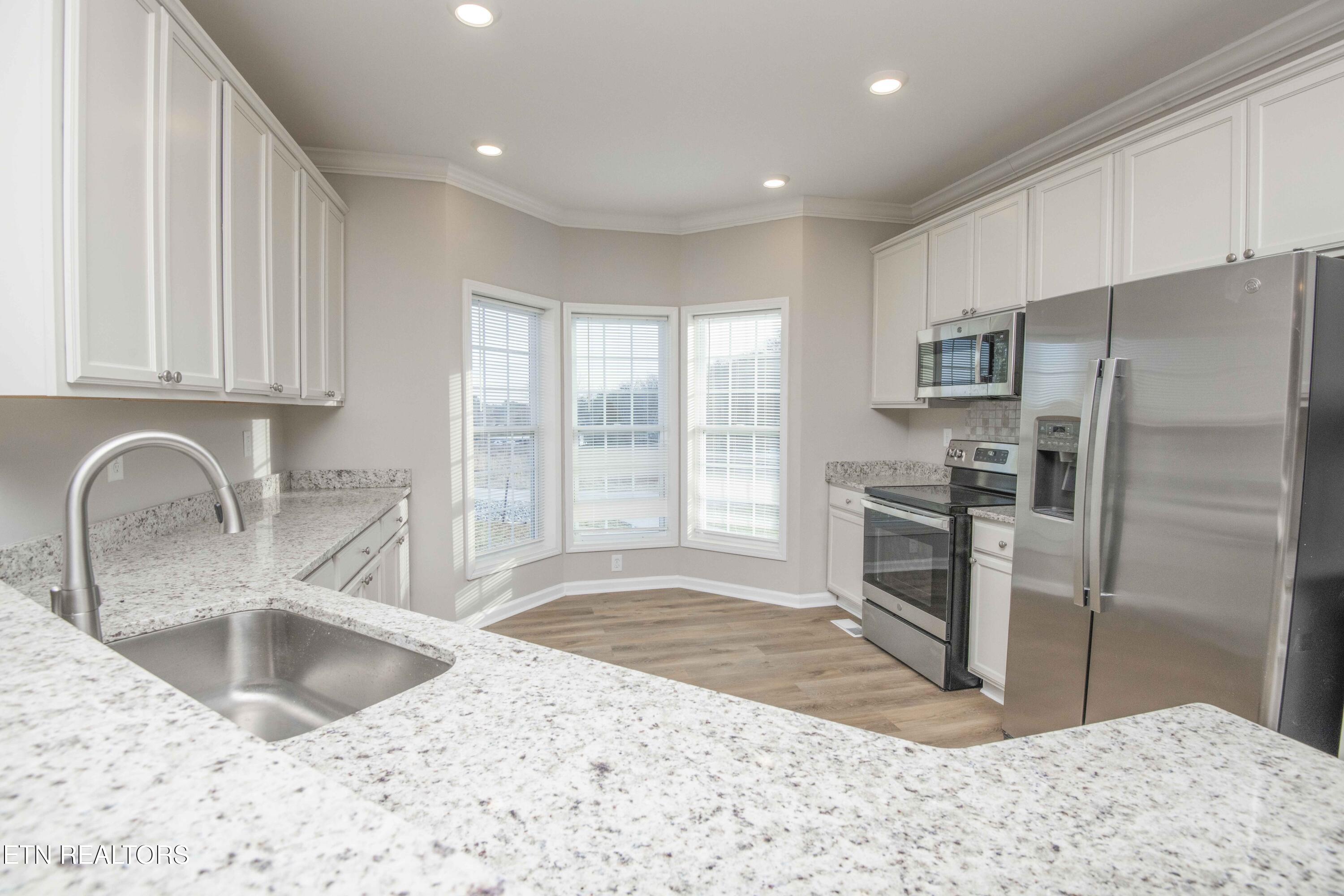 155 Waters Edge Drive Spring City, TN 37381 - Photo 12 of 60 kitchen 7_1