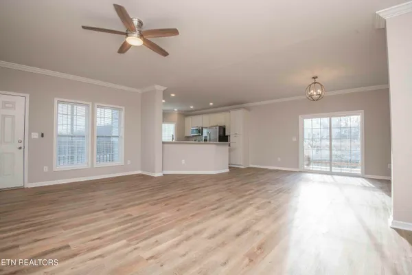 $399,000 | 155 Waters Edge Drive, Spring City, TN 37381